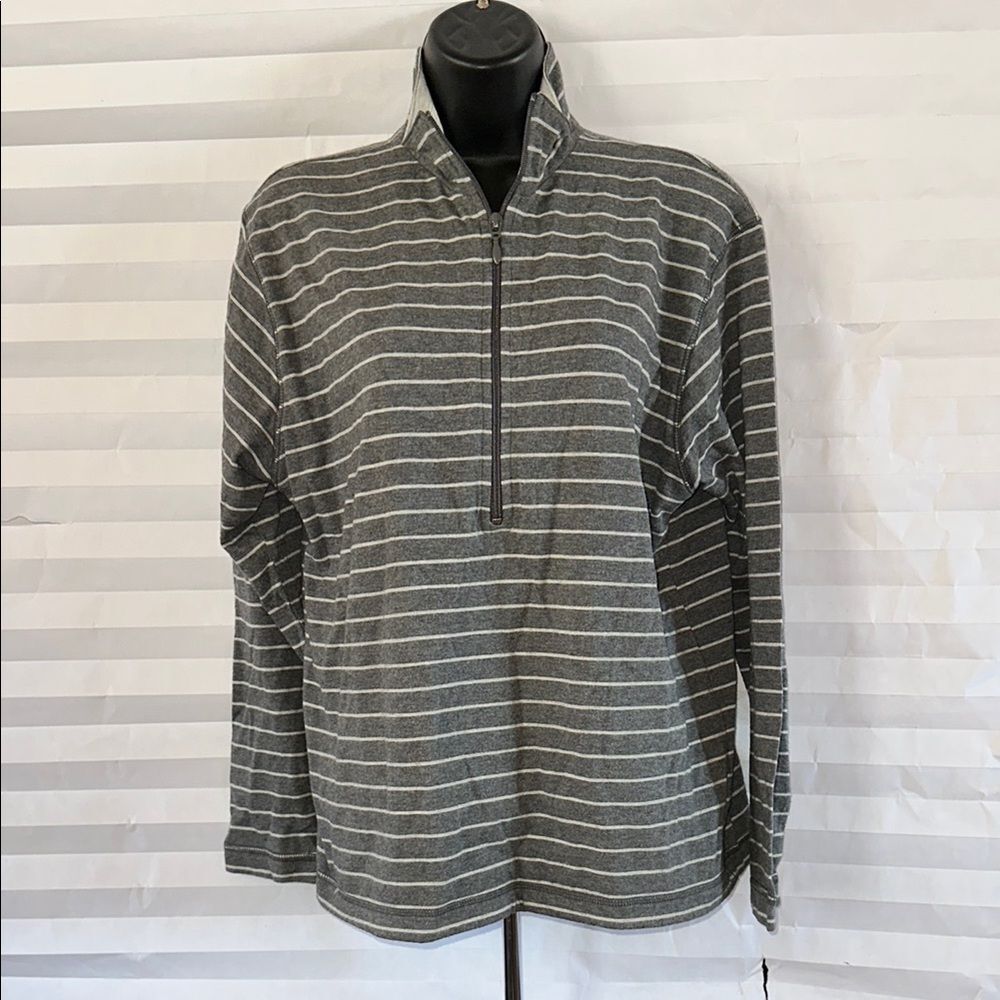 Erika & Company Women’s Gray Henley Pullover Top Size Medium Long Sleeve Casual